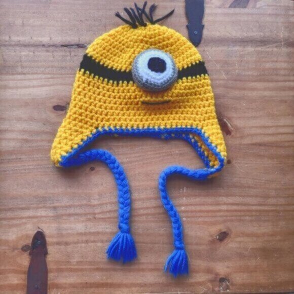 Handmade Knit Minions Hat Kids/Youth - Picture 1 of 5